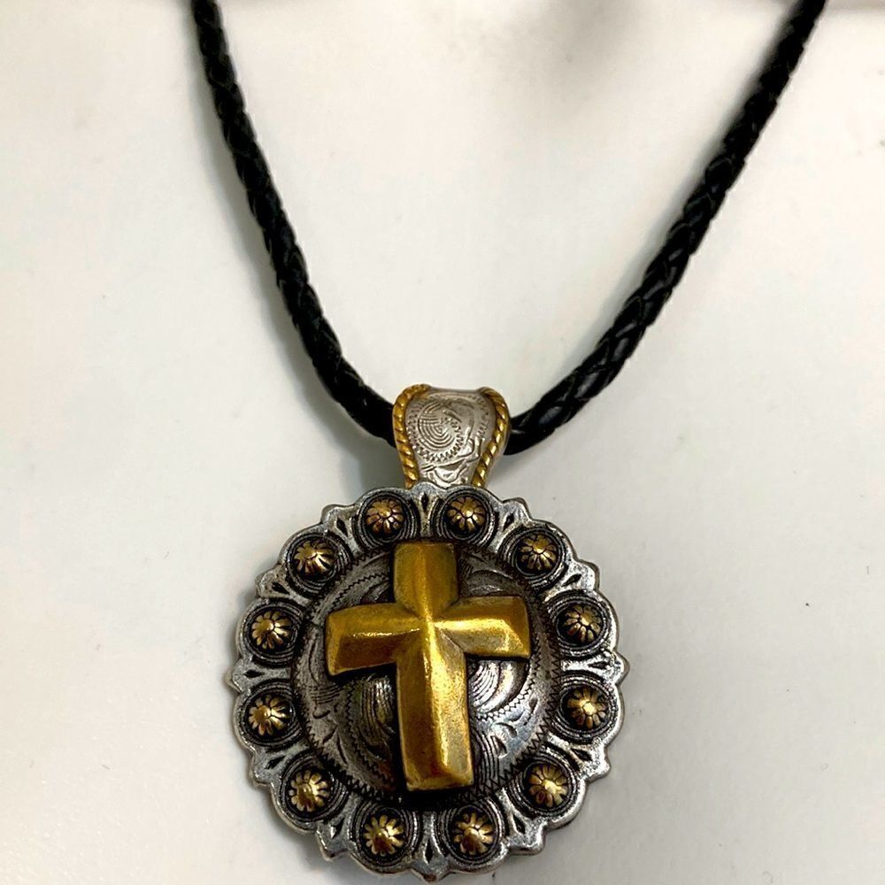 Trigg leather necklace   